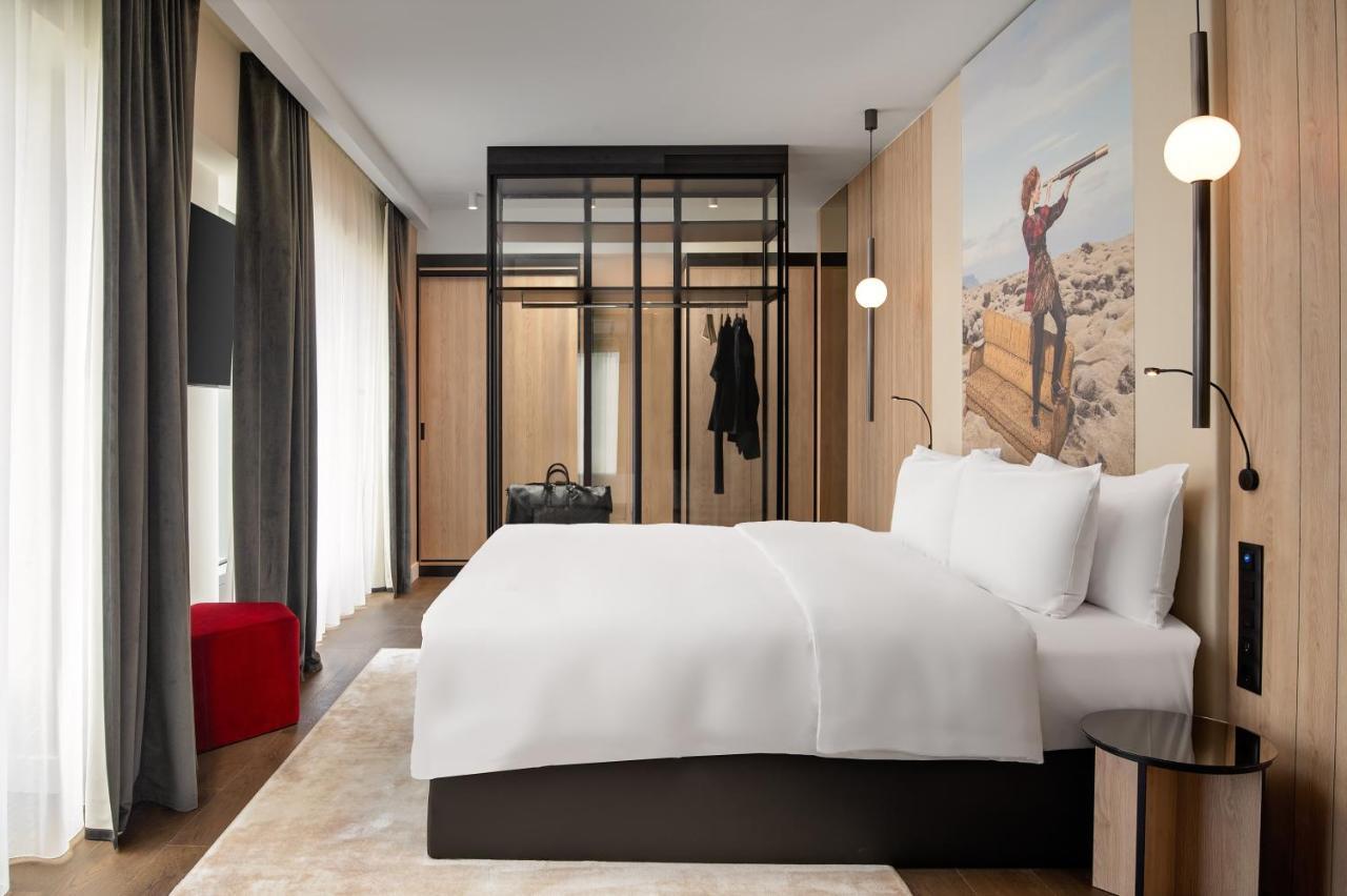 Radisson Blu Hotel, Cluj Exterior foto A bedroom at the hotel